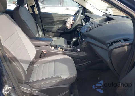 2018 Ford Escape S z USA, uszkodzony, nr VIN 1FMCU0F72JUA79540